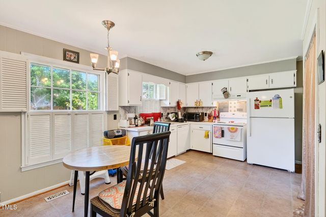 1515 Nicklaus Drive, Fayetteville, NC 28303