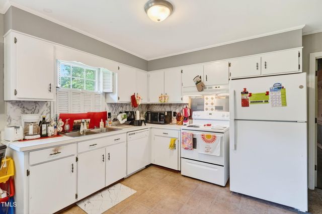 1515 Nicklaus Drive, Fayetteville, NC 28303
