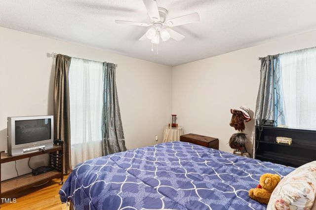 1515 Nicklaus Drive, Fayetteville, NC 28303
