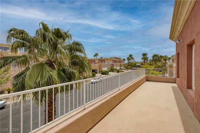5651 Deer Creek Falls Court, Las Vegas, NV 89118