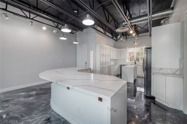5651 Deer Creek Falls Court, Las Vegas, NV 89118