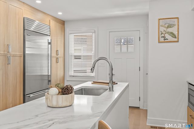 8 Farley Street B, Greenwich, CT 06830
