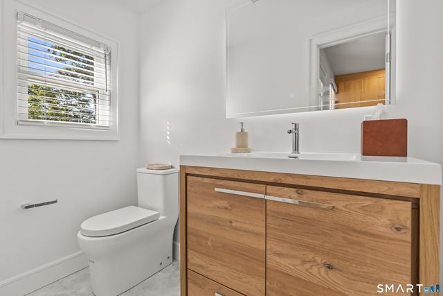 8 Farley Street B, Greenwich, CT 06830