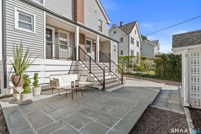 8 Farley Street B, Greenwich, CT 06830