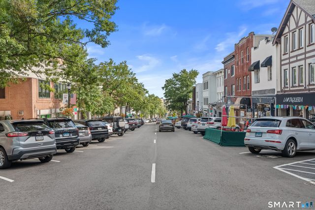 8 Farley Street B, Greenwich, CT 06830