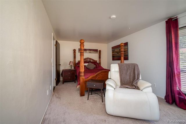 20937 Sherman Avenue, Southfield, MI 48033