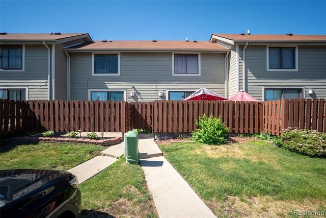20937 Sherman Avenue, Southfield, MI 48033