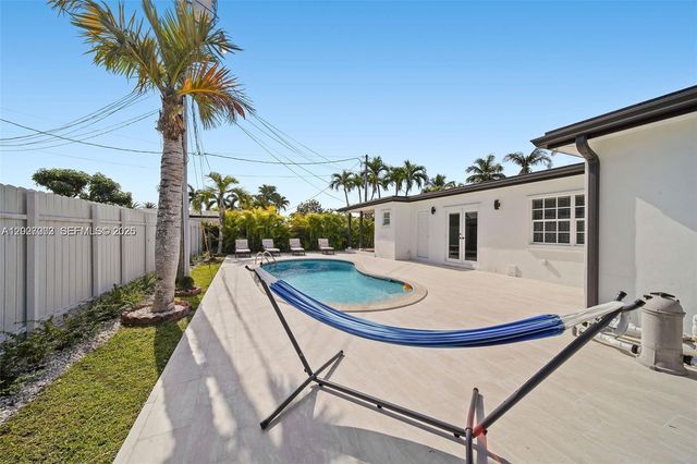2761 SW 92nd Pl, Miami, FL 33165
