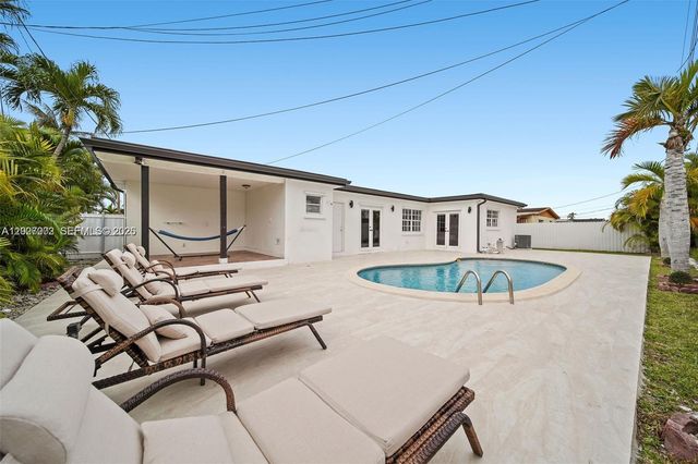 2761 SW 92nd Pl, Miami, FL 33165