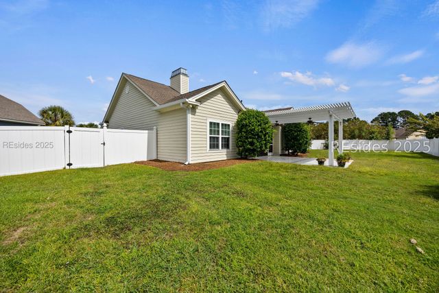 237 Grand Ct S, Bluffton, SC 29910
