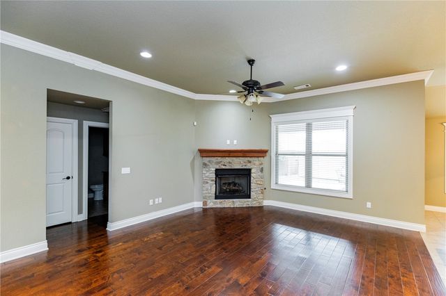 8141 Buona Sera Street, Springdale, AR 72762