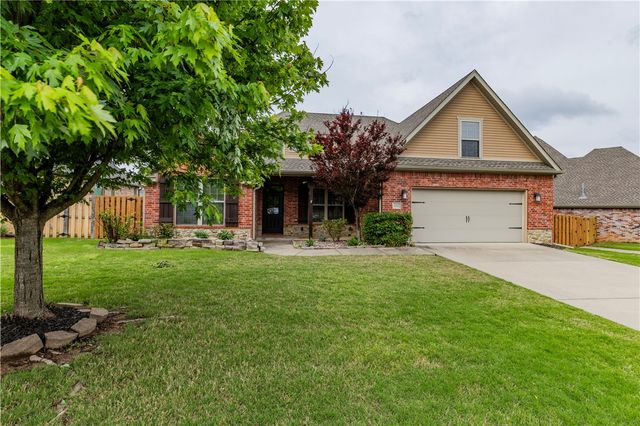 8141 Buona Sera Street, Springdale, AR 72762
