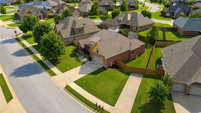 8141 Buona Sera Street, Springdale, AR 72762