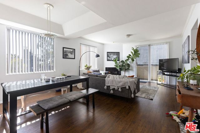 1951 Glendon Avenue, Los Angeles, CA 90025