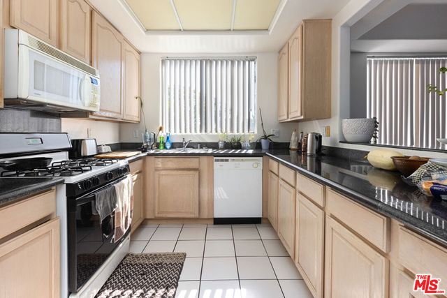 1951 Glendon Avenue, Los Angeles, CA 90025