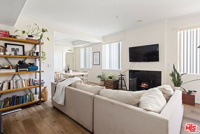 1951 Glendon Avenue, Los Angeles, CA 90025