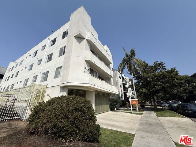 1951 Glendon Avenue, Los Angeles, CA 90025