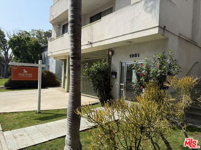 1951 Glendon Avenue, Los Angeles, CA 90025