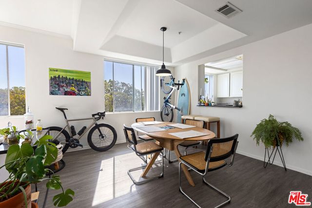 1951 Glendon Avenue, Los Angeles, CA 90025