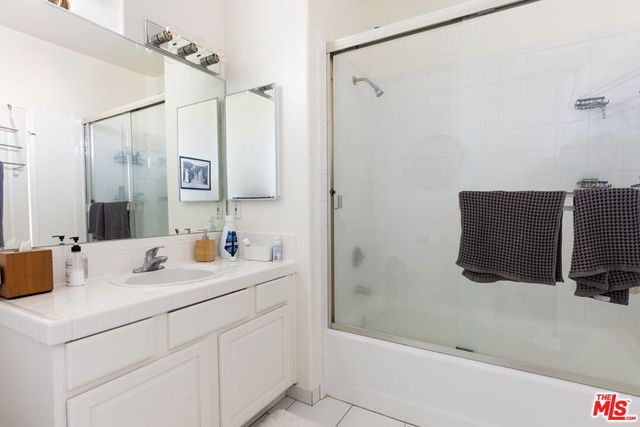 1951 Glendon Avenue, Los Angeles, CA 90025