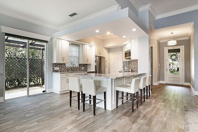 1200 Ligurian Road, Palm Beach Gardens, FL 33410