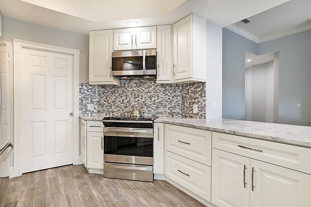 1200 Ligurian Road, Palm Beach Gardens, FL 33410