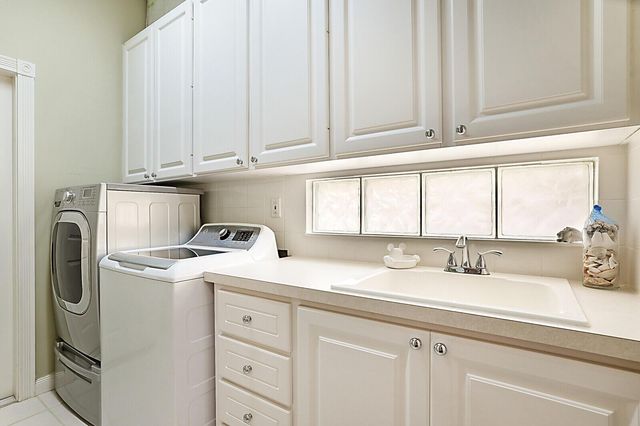 1200 Ligurian Road, Palm Beach Gardens, FL 33410