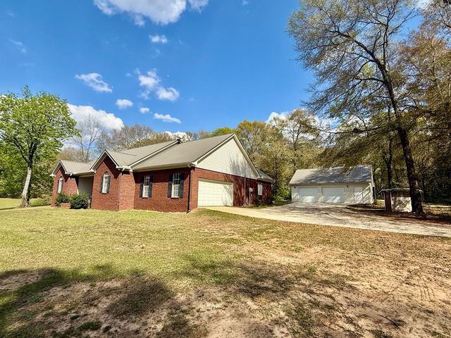12268 County Road 41, Hartford, AL 36344
