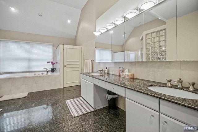 163 Dewolf Road, Old Tappan, NJ 07675