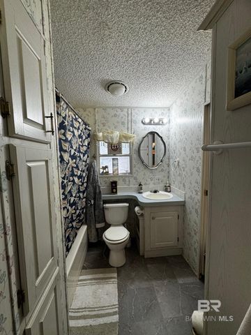 600 Buena Vista Drive, Lillian, AL 36549