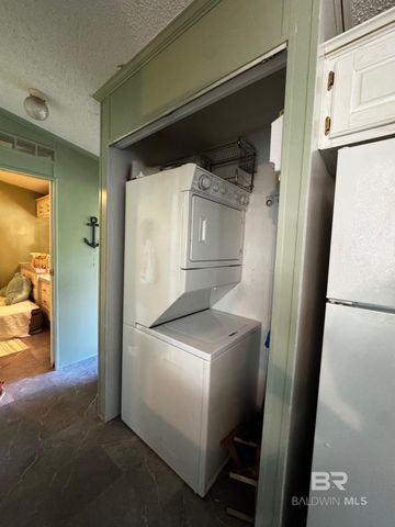 600 Buena Vista Drive, Lillian, AL 36549