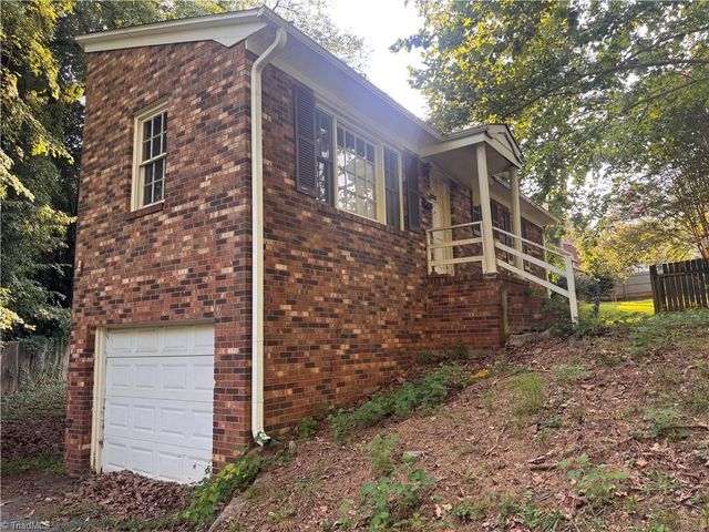 3260 Robinhood Road, Winston-salem, NC 27106