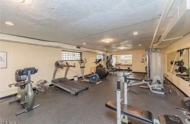 11850 Edgewater Drive 701, Lakewood, OH 44107