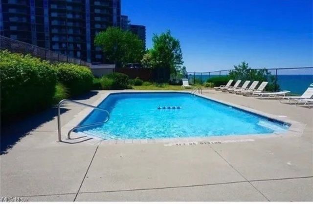 11850 Edgewater Drive 701, Lakewood, OH 44107