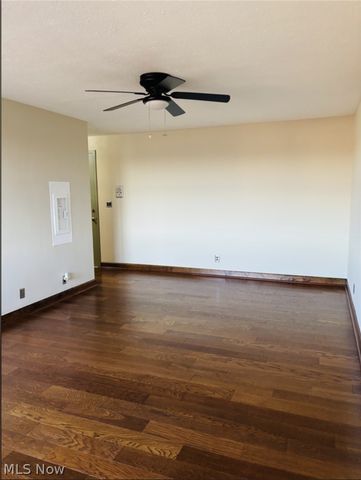 11850 Edgewater Drive 701, Lakewood, OH 44107