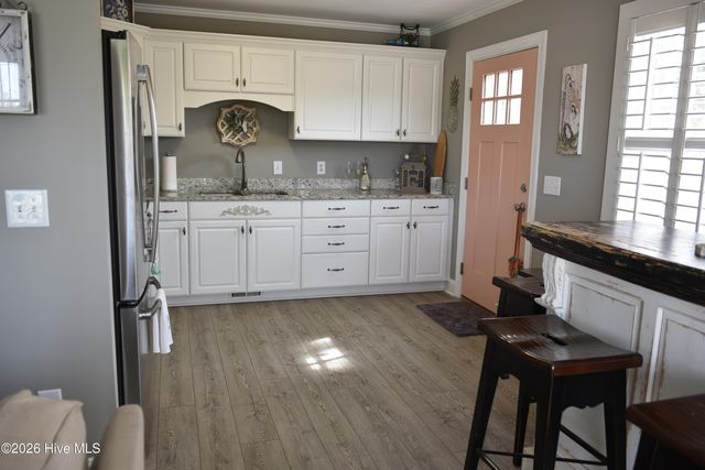 134 Janell Lane S, Emerald Isle, NC 28594