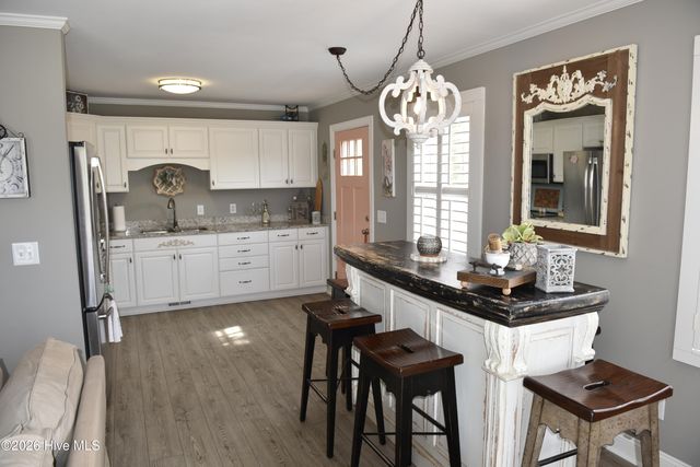 134 Janell Lane S, Emerald Isle, NC 28594