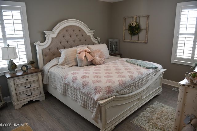 134 Janell Lane S, Emerald Isle, NC 28594