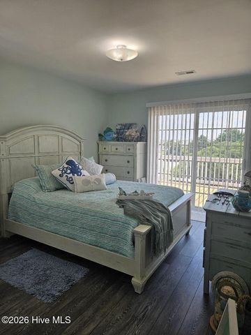 134 Janell Lane S, Emerald Isle, NC 28594