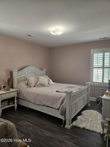 134 Janell Lane S, Emerald Isle, NC 28594