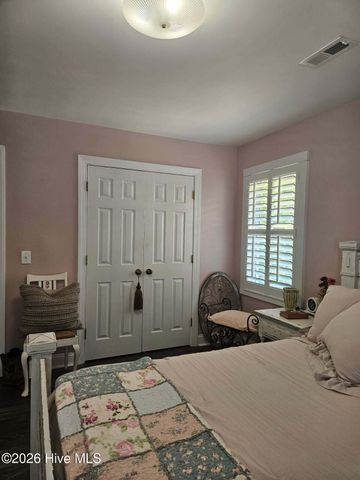 134 Janell Lane S, Emerald Isle, NC 28594