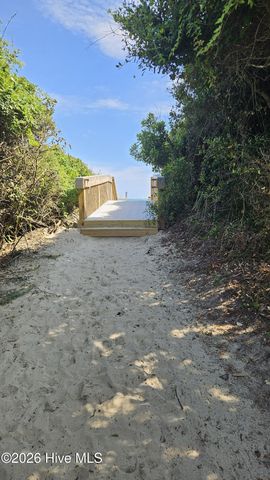 134 Janell Lane S, Emerald Isle, NC 28594