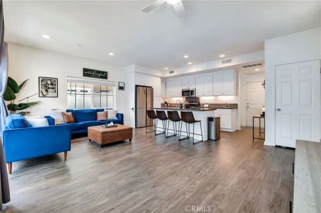 13412 N Manzanillo, Sylmar, CA 91342