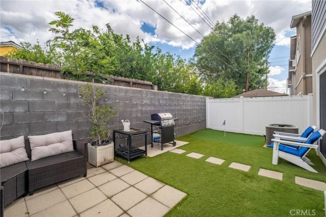 13412 N Manzanillo, Sylmar, CA 91342
