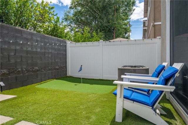 13412 N Manzanillo, Sylmar, CA 91342