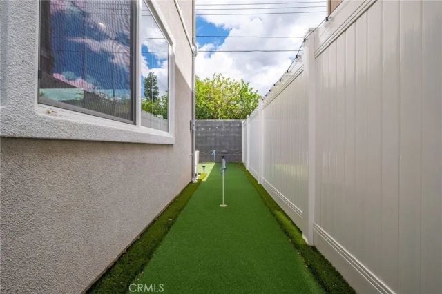 13412 N Manzanillo, Sylmar, CA 91342