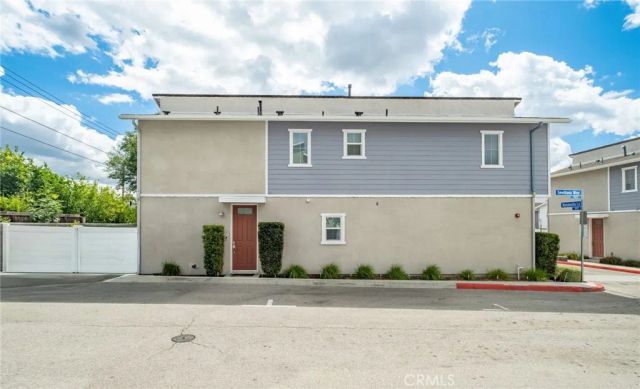 13412 N Manzanillo, Sylmar, CA 91342