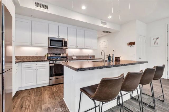 13412 N Manzanillo, Sylmar, CA 91342