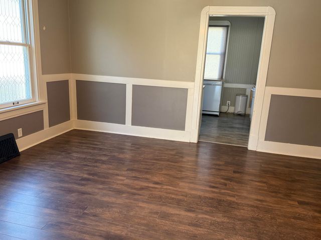 130 5TH AVENUE Avenue, Council Bluffs, IA 51503