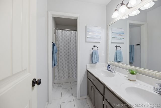 16438 E 49th Street, Tulsa, OK 74134